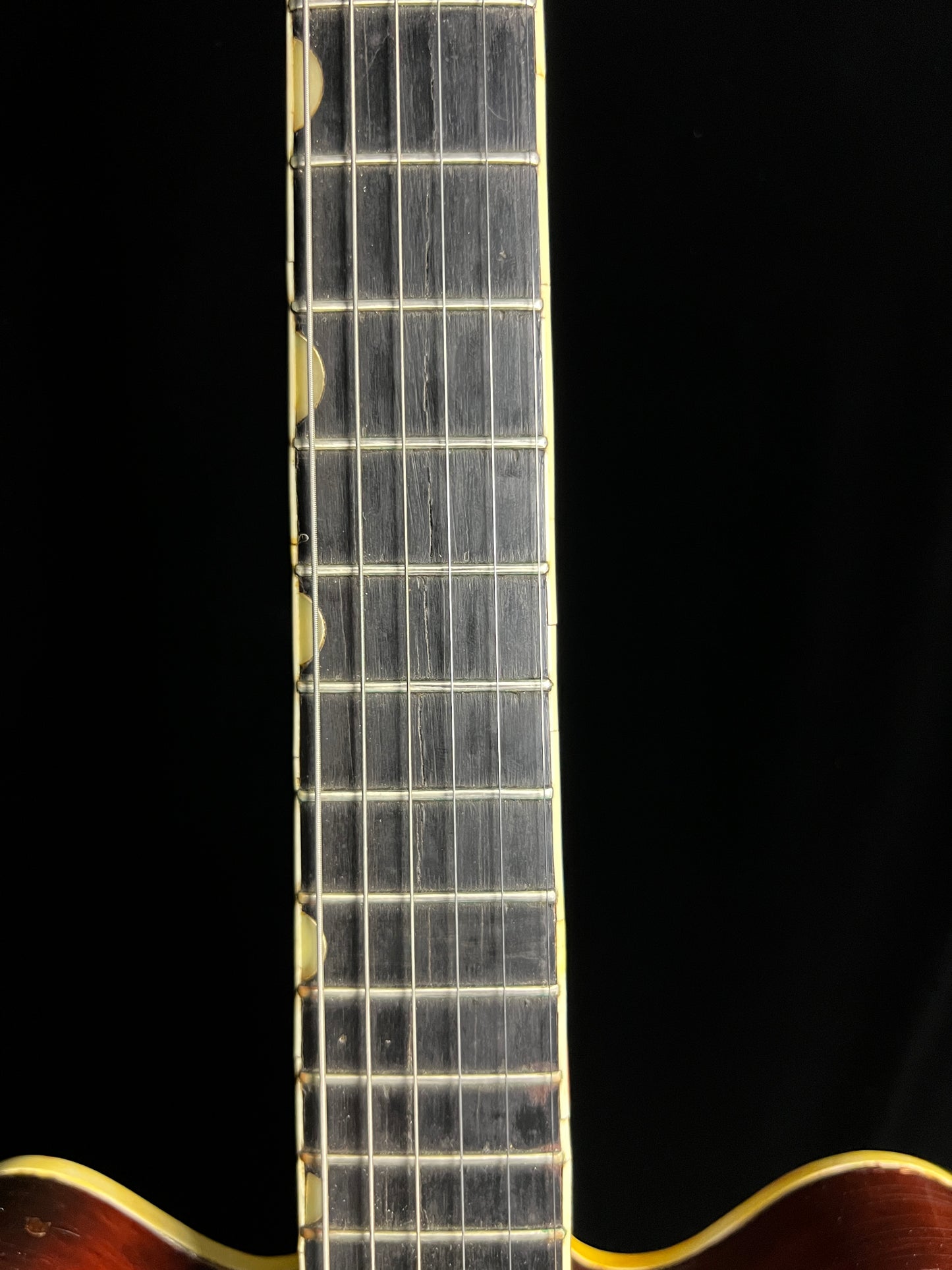 Gretsch 6122 The Chet Atkins Country Gentleman (1964) Hollowbody Guitar - Used