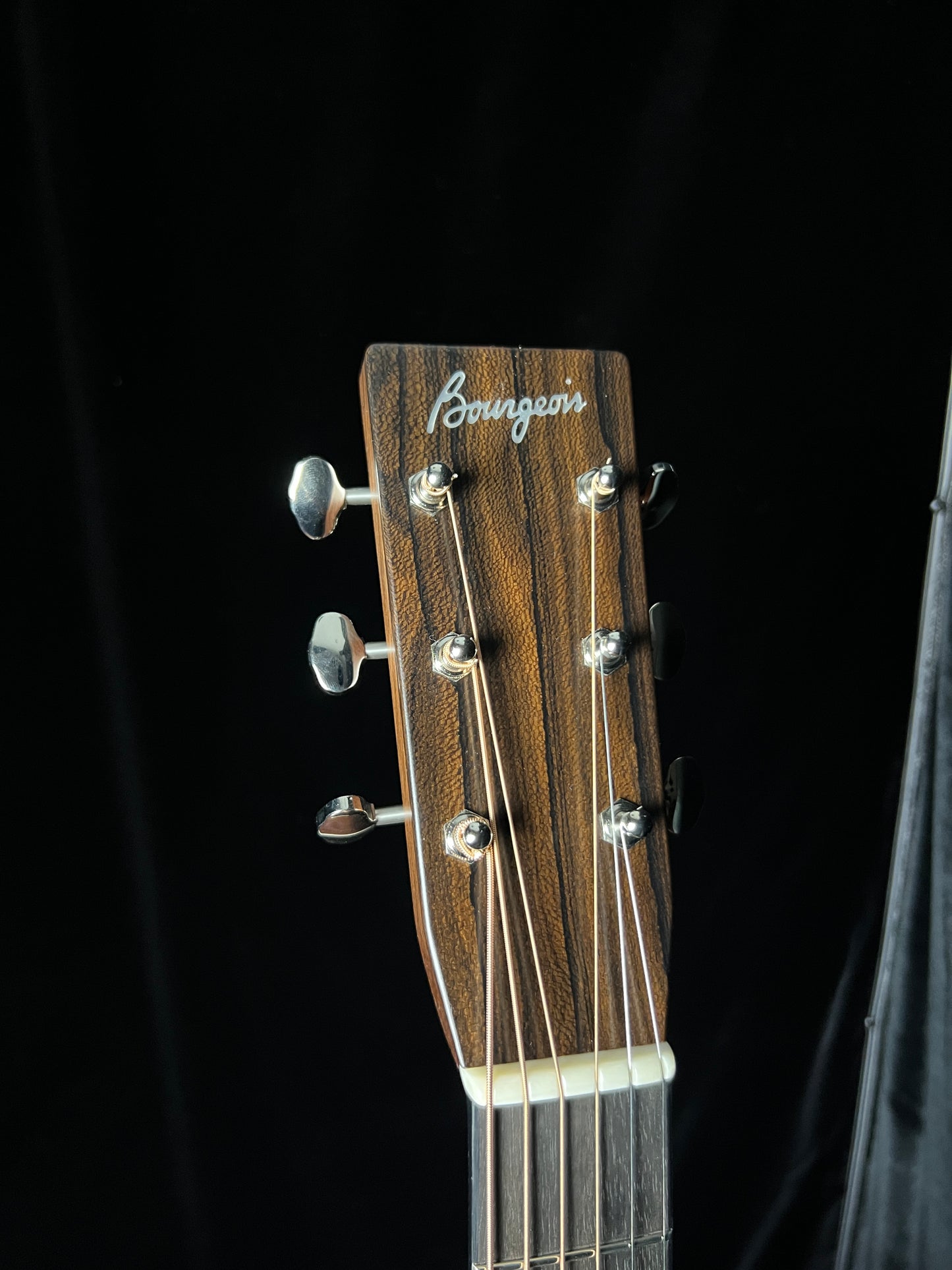 Bourgeois Professional Series Vintage Dreadnaught Satin - New