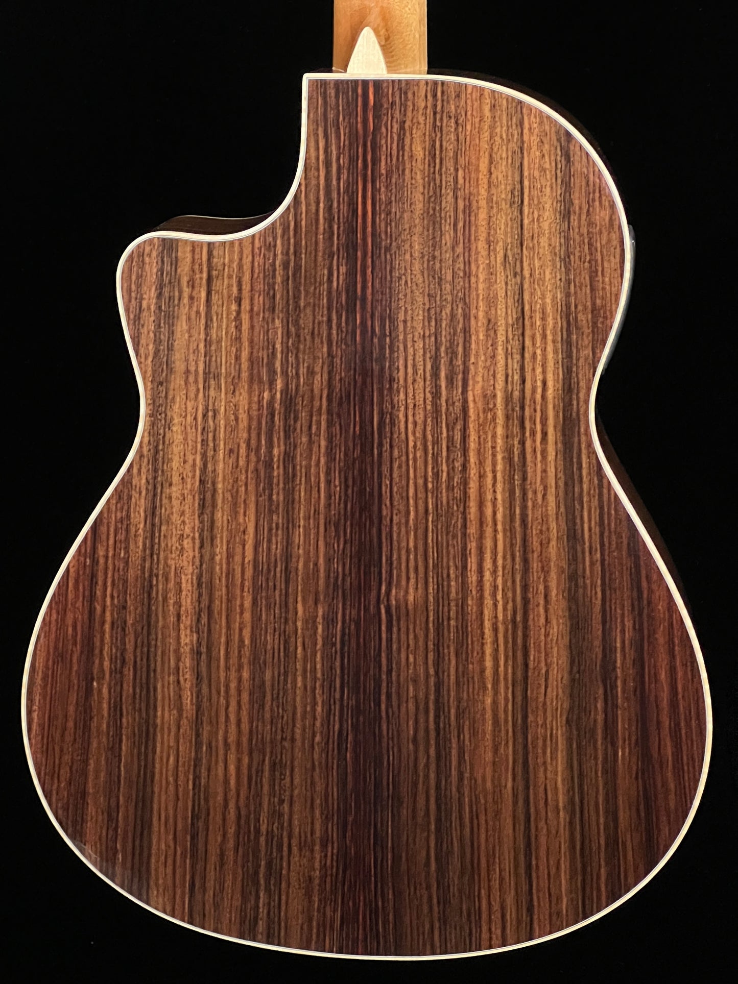 Larrivée LV-09 Sitka Spruce/Indian Rosewood Acoustic Guitar with L.R. Baggs StagePro Anthem