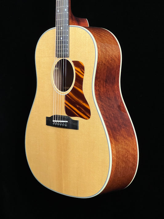 SOLD - Eastman E6 SS-TC Sitka Spruce/Mahogany Slope Shoulder Acoustic Guitar - New