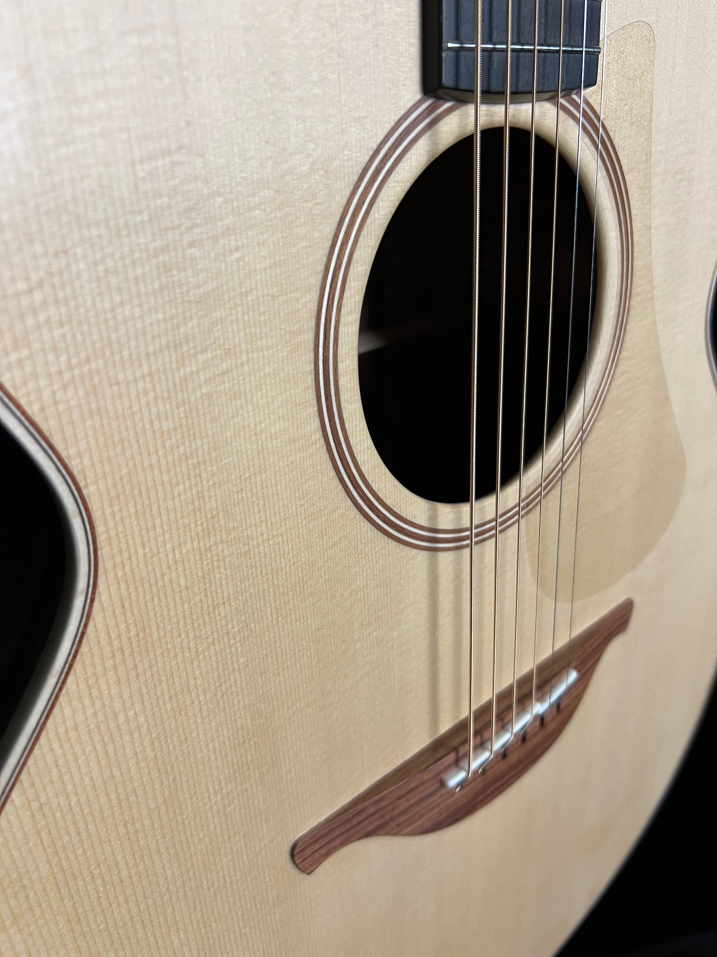 Lowden O-34 The Original Series 34 Sitka Spruce / Koa Acoustic Guitar - New