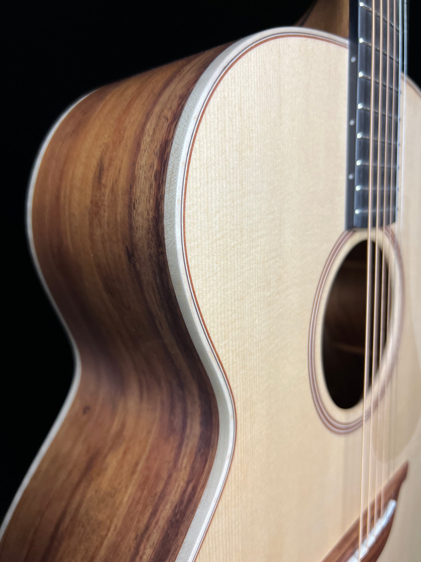 Lowden O-34 The Original Series 34 Sitka Spruce / Koa Acoustic Guitar - New