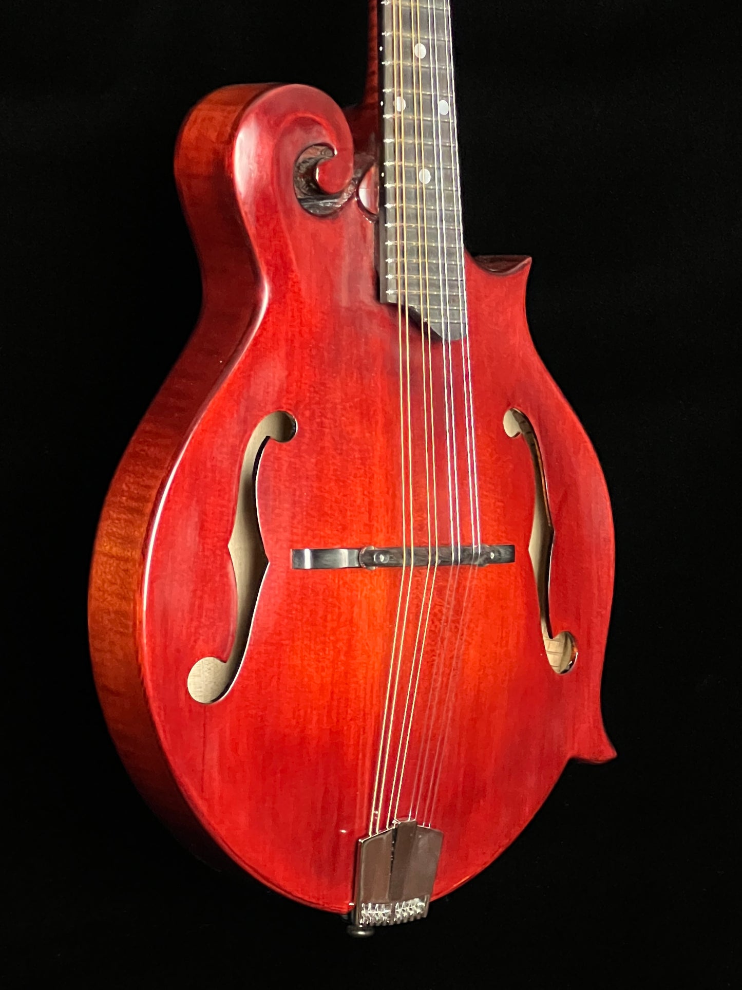 Eastman MD515CC/TV F-Style Mandolin Solid Spruce / Solid Maple with Contoured Comfort Edge- New