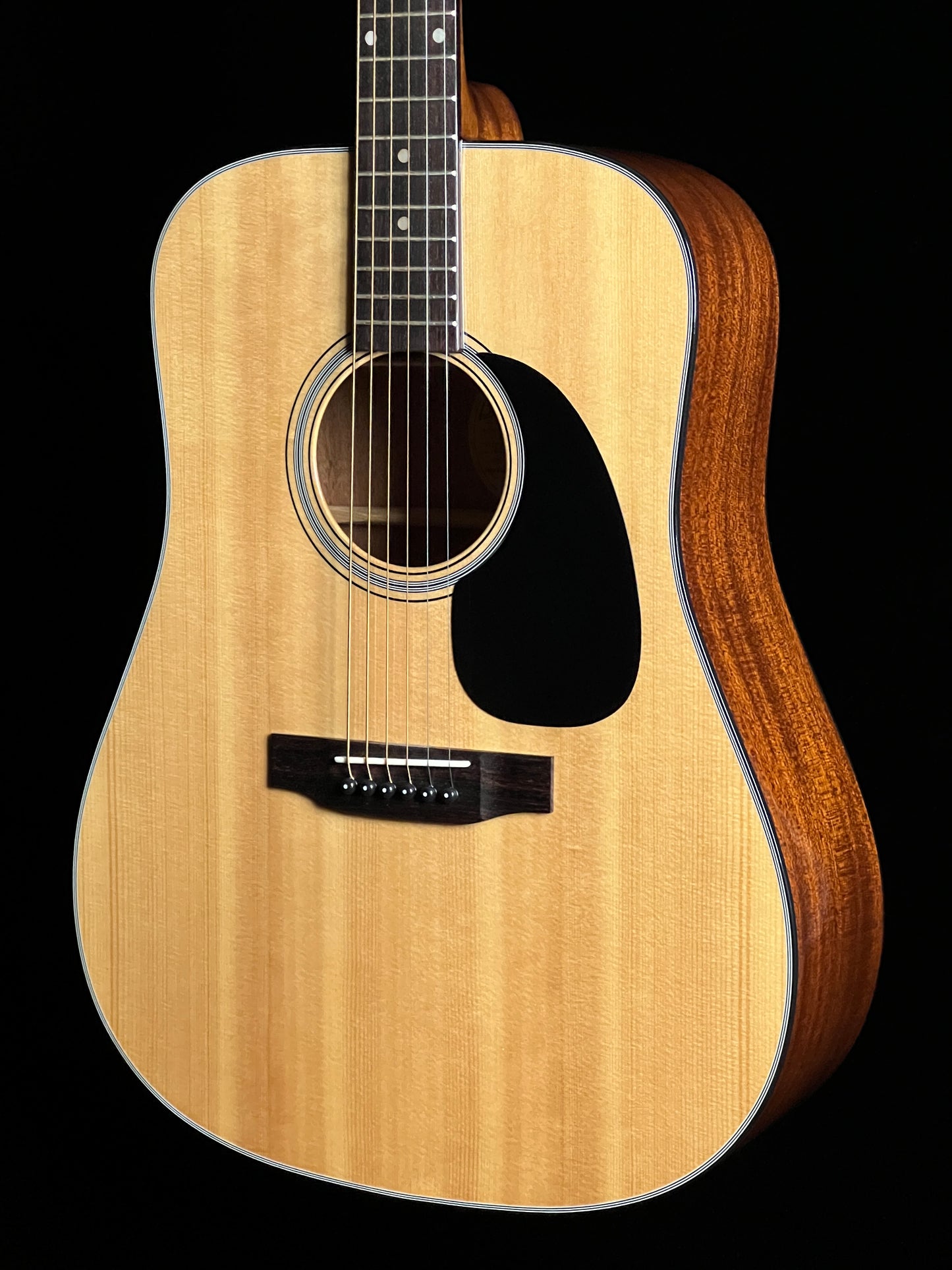 Blueridge BR-40 Contemporary Series Dreadnought Solid Sitka / Mahogany Acoustic Guitar - New