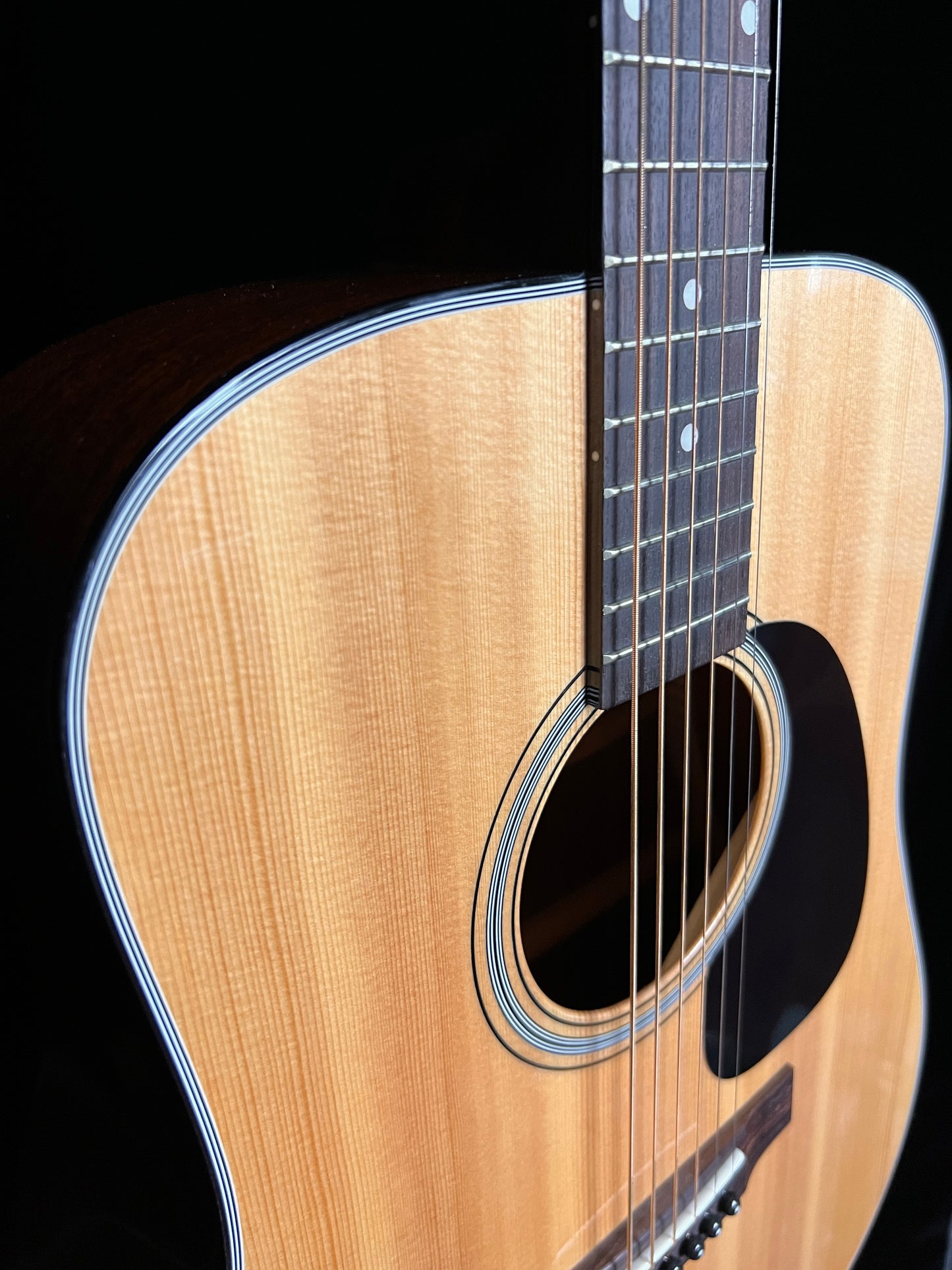 Blueridge BR-40 Contemporary Series Dreadnought Solid Sitka / Mahogany Acoustic Guitar - New