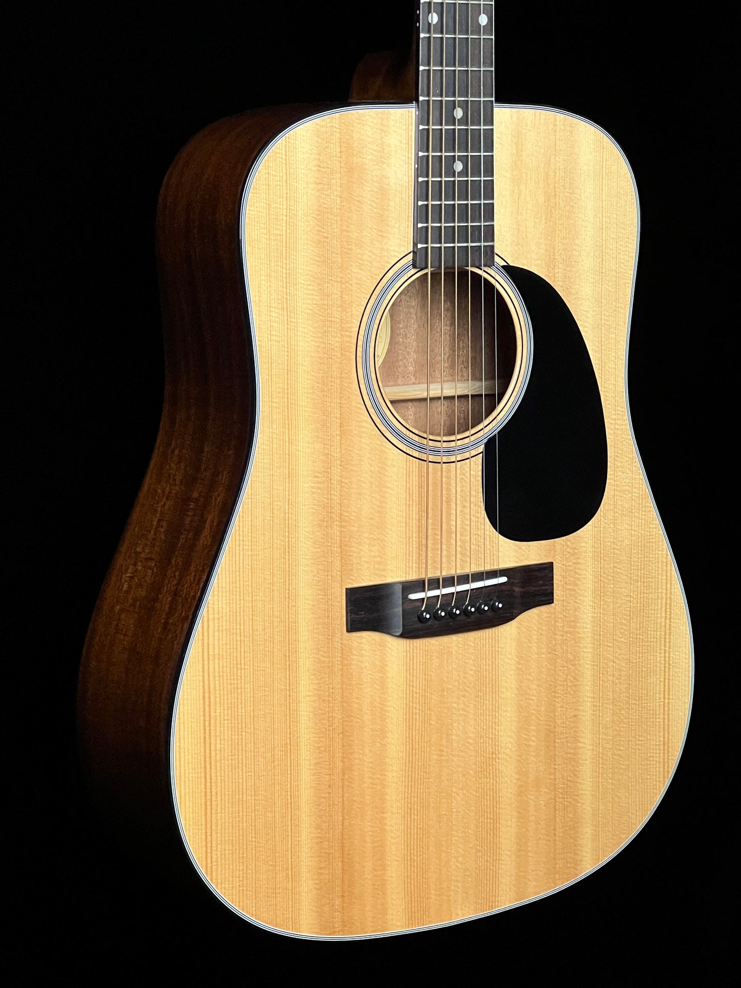 Blueridge BR-40 Contemporary Series Dreadnought Solid Sitka / Mahogany Acoustic Guitar - New