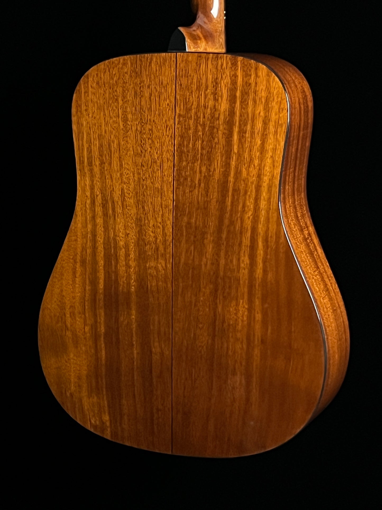 Blueridge BR-40 Contemporary Series Dreadnought Solid Sitka / Mahogany Acoustic Guitar - New