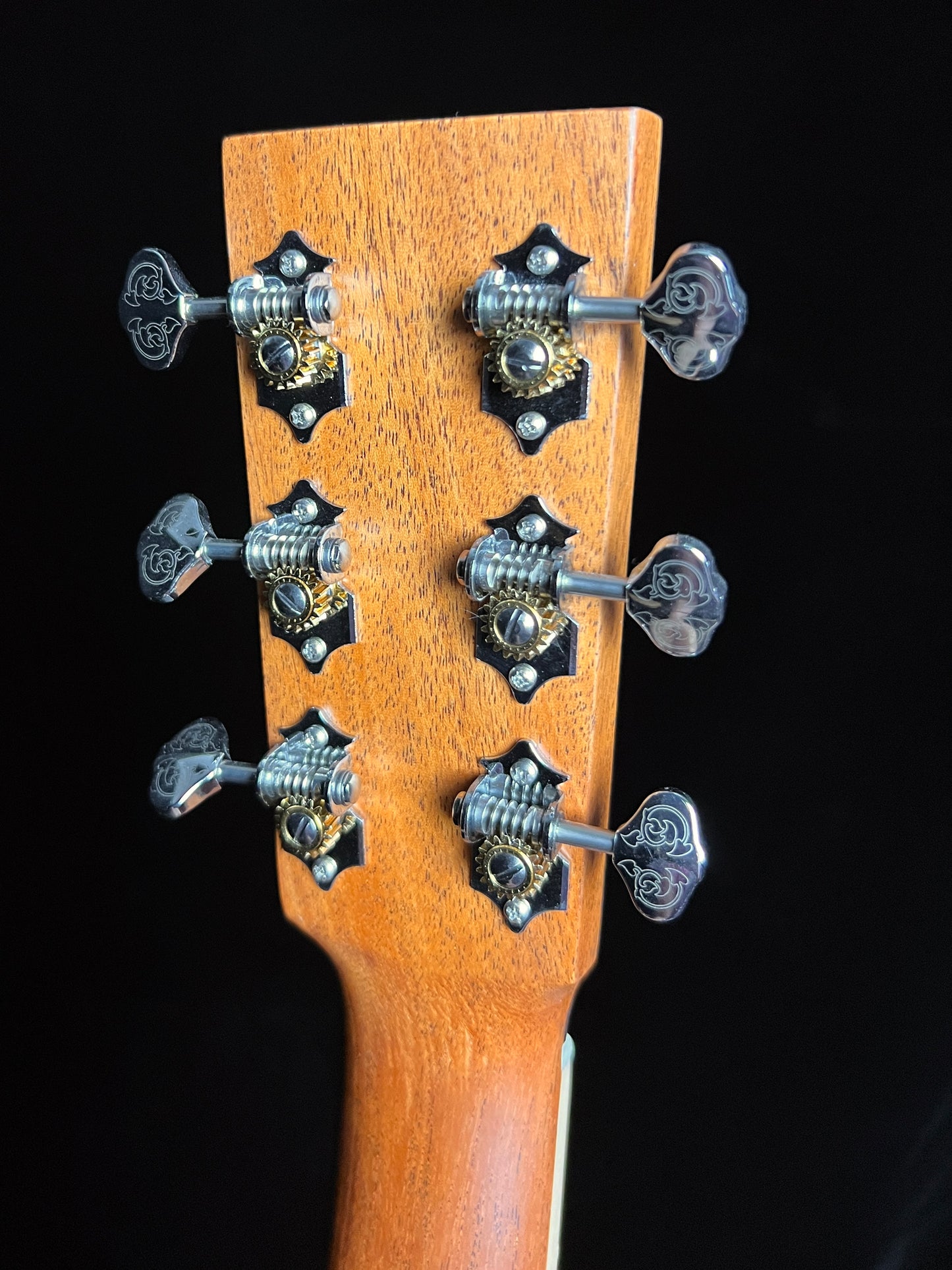 Larrivée OMV-40RE Legacy Series Sitka Spruce/Indian Rosewood Acoustic Guitar with L. R. Baggs StagePro Element - New