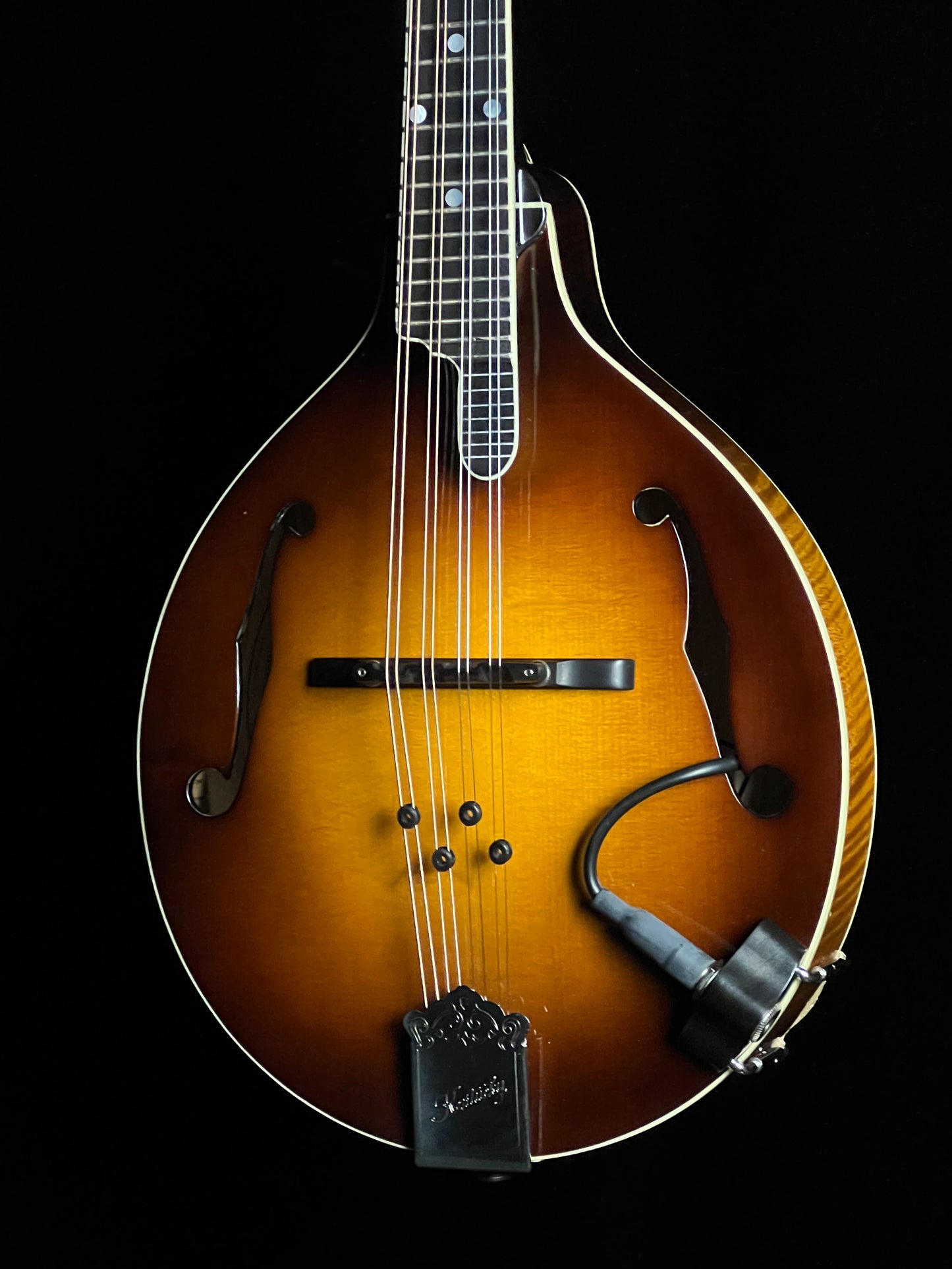 SOLD - Kentucky KM-950 A-Style Mandolin with Pickup Spruce/Maple - Used