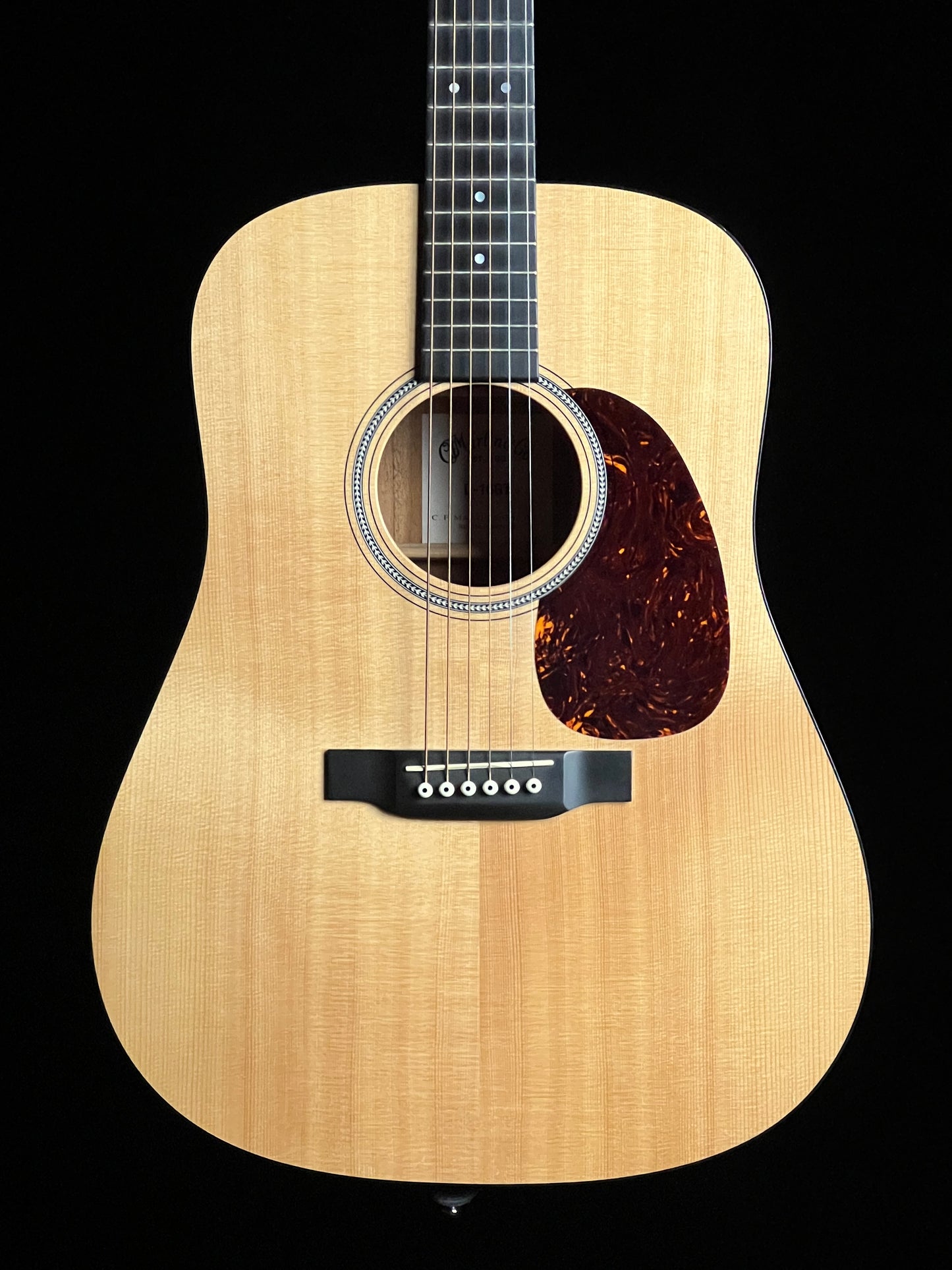 Martin D-16GT Dreadnought Spruce / Mahogany Acoustic Guitar - Consignment