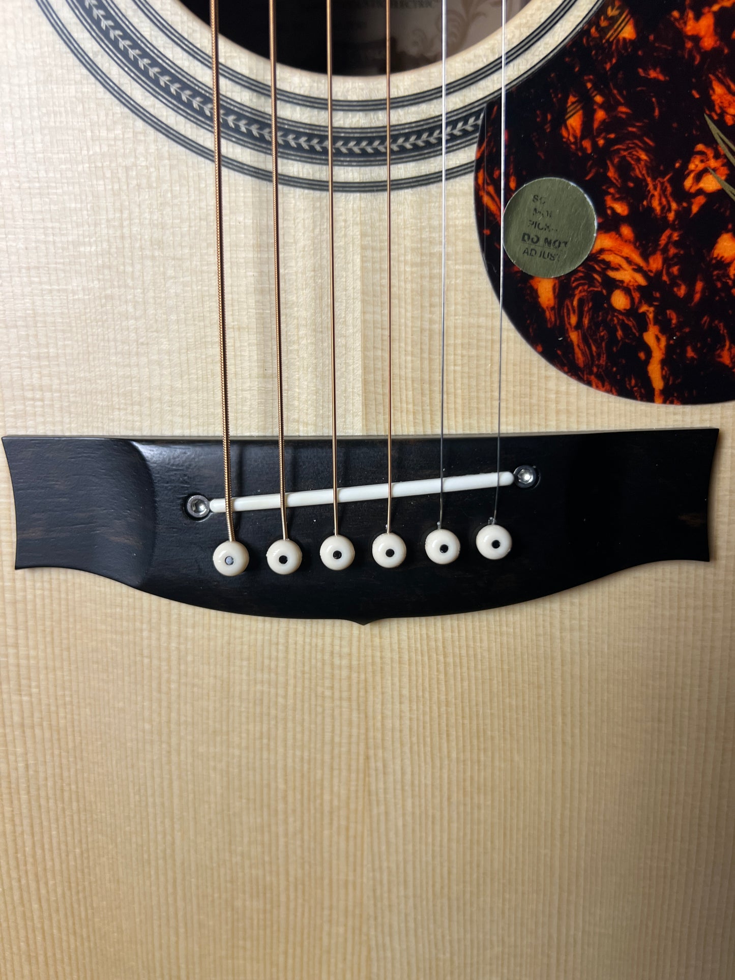Maton ER90C Acoustic Electric Dreadnought Cutaway Spruce/ Indian Rosewood Acoustic Guitar - Used