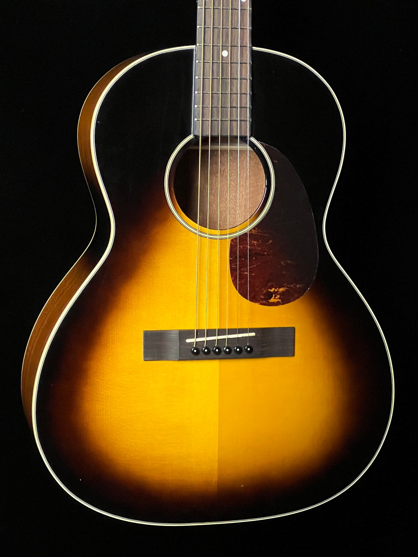 Morgan Monroe M-OO-TBV Acoustic Guitar Sunburst - Used