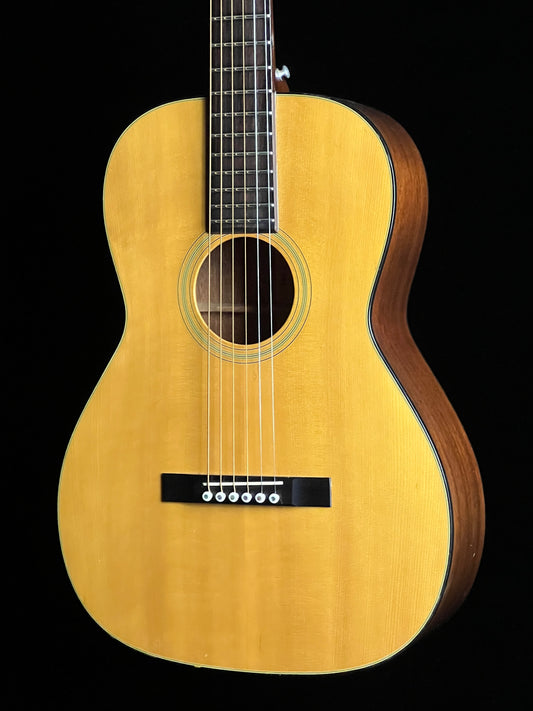 Takamine F-312 S Parlor Spruce/ Mahogany Acoustic Guitar - Consignment