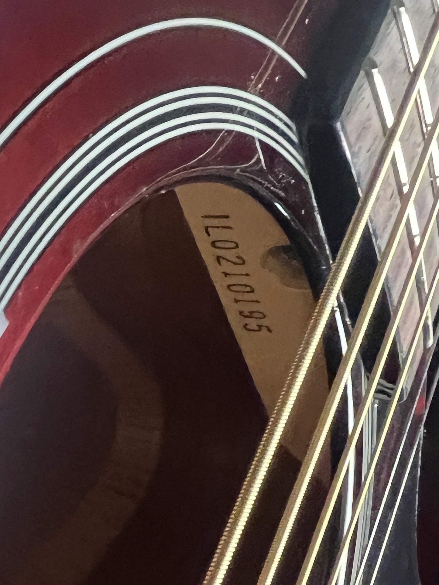 Yamaha AC1M Concert Cutaway Tobacco Brown Sunburst Sitka Spruce / Mahogany Acoustic Guitar with Pickup - New