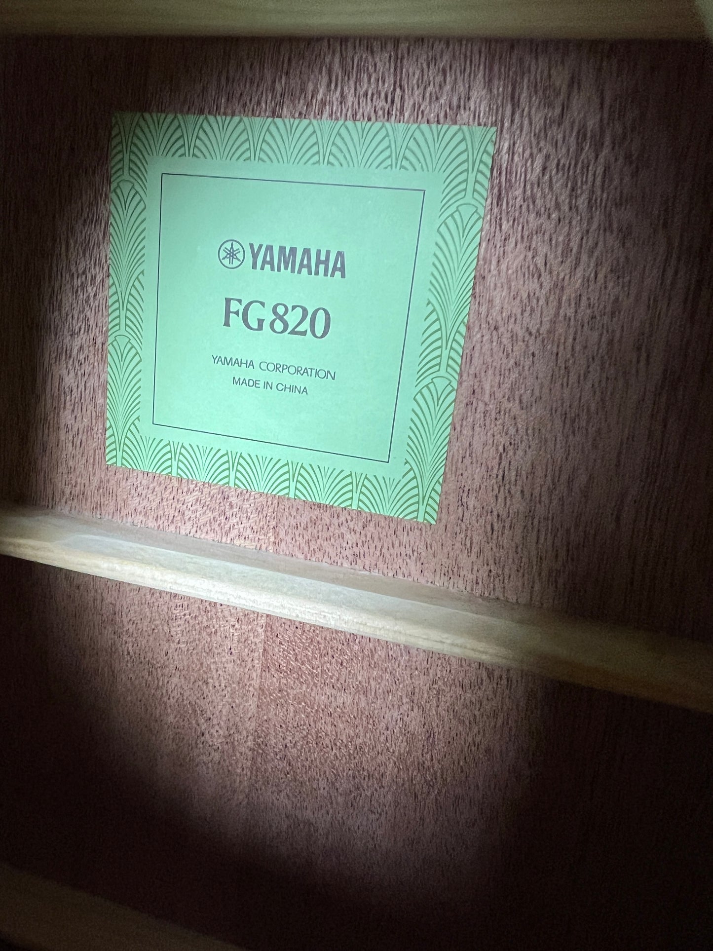Yamaha FG820 Acoustic Guitar Solid Spruce / Mahogany - New