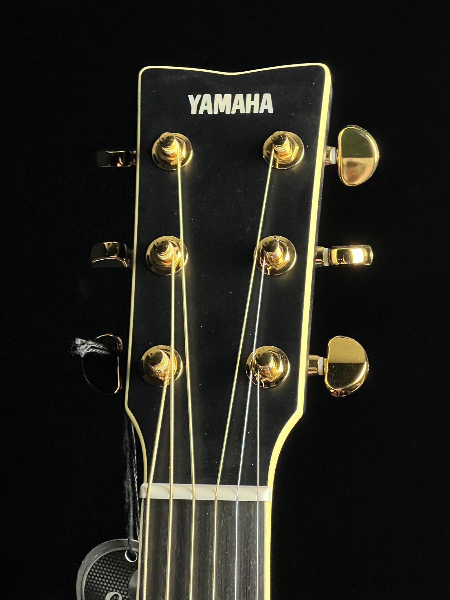 Yamaha LL16D ARE Original Jumbo Acoustic with Pickup - New
