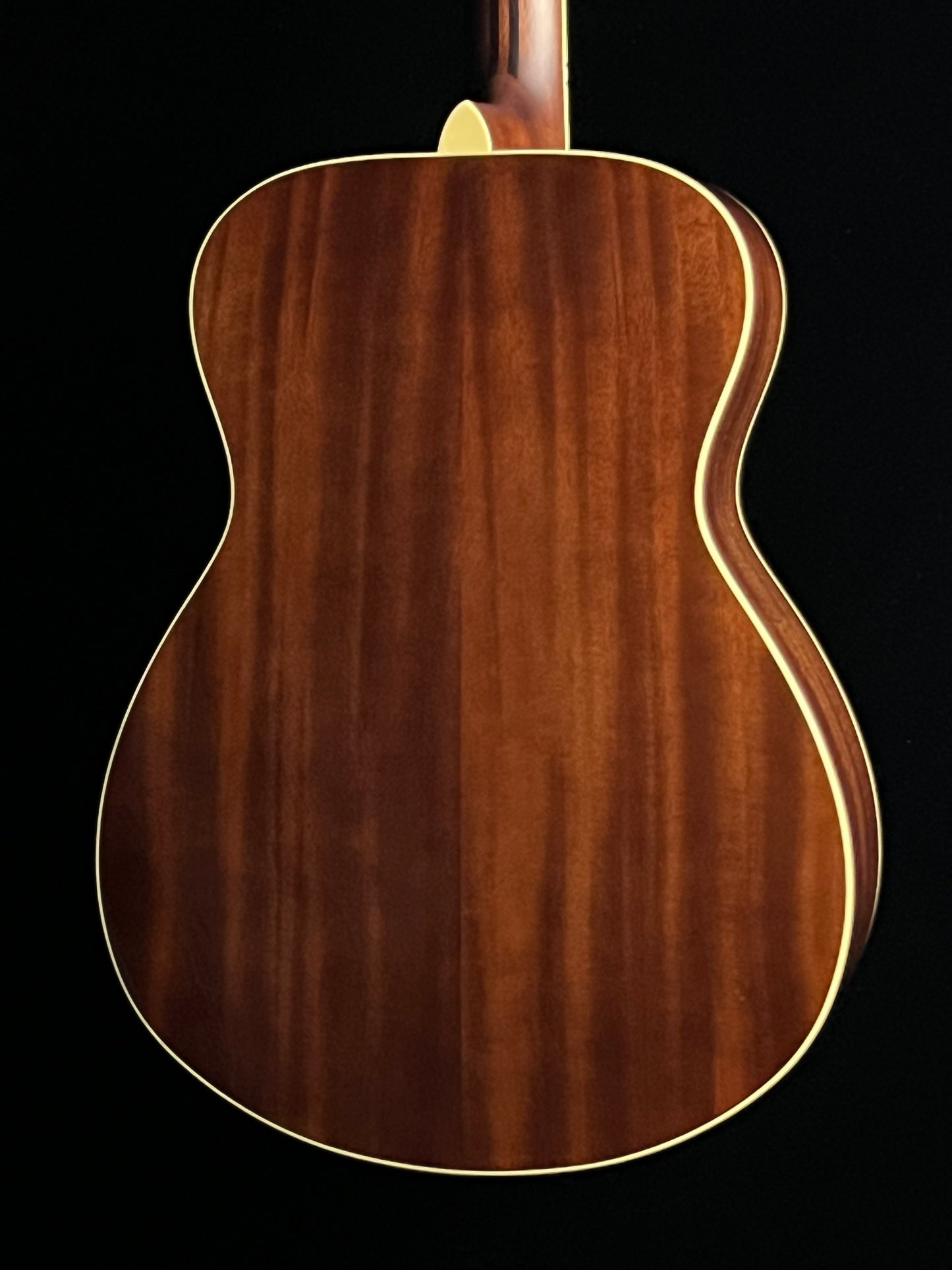 Yamaha LS6M Concert Solid Engelmann Spruce / Mahogany Acoustic Guitar with Pickup - New