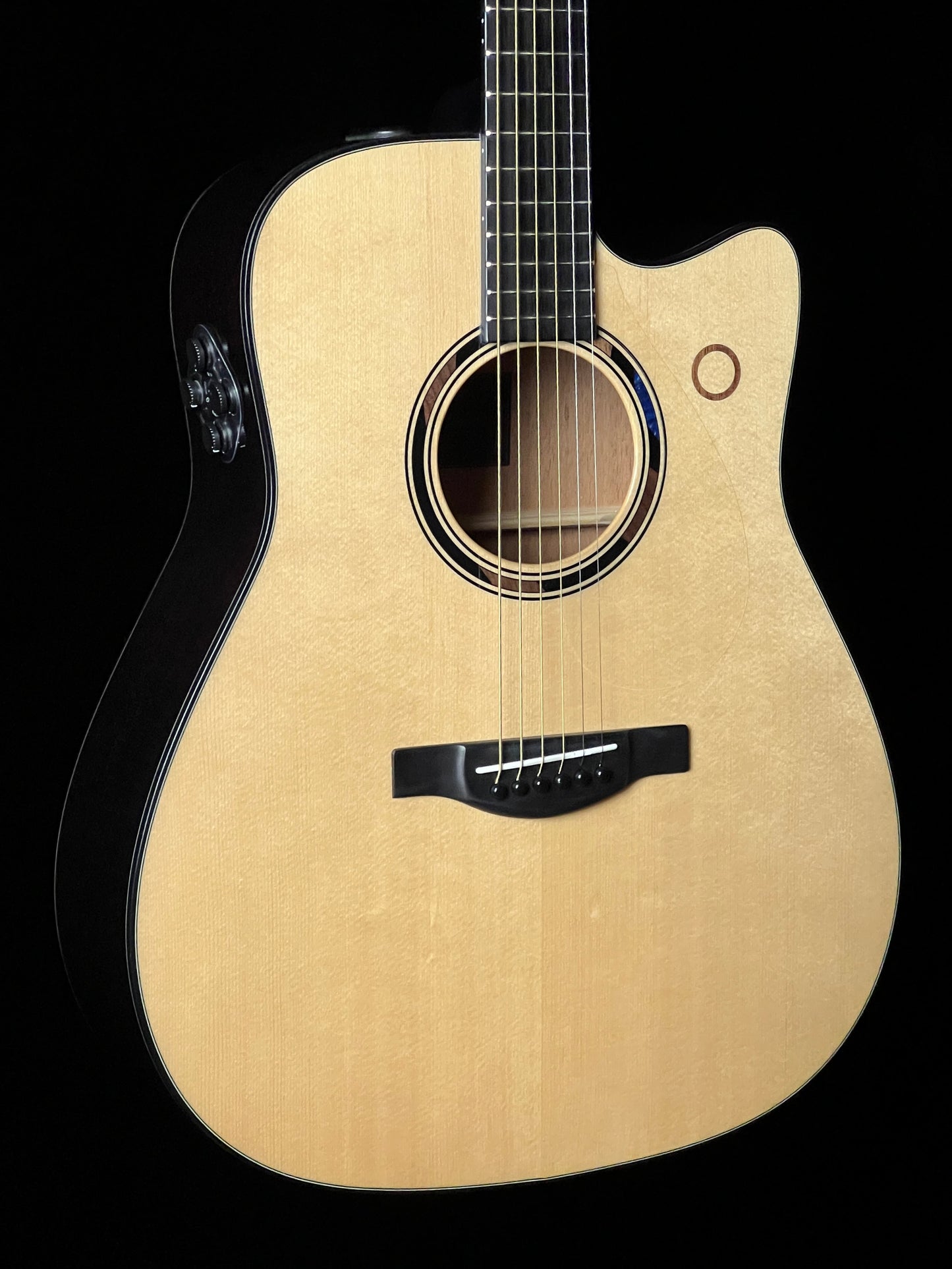 Yamaha TransAcoustic TAG3 C Natural Acoustic Guitar Solid Sitka/Mahogany - Used