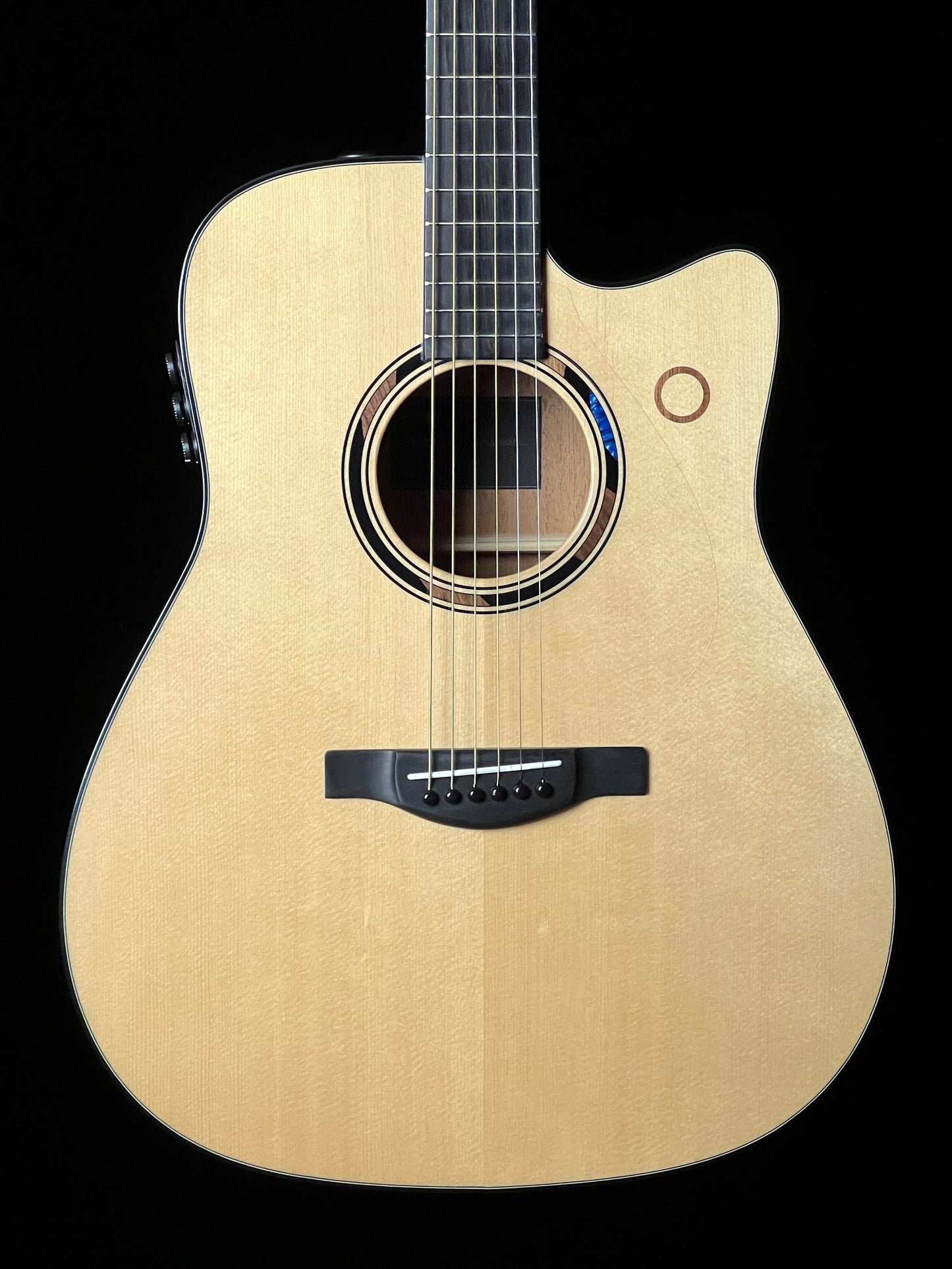 Yamaha TransAcoustic TAG3 C Natural Acoustic Guitar Solid Sitka/Mahogany - Used